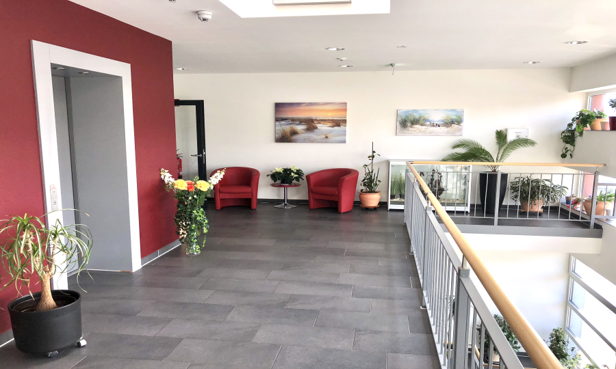 (1) Aufenthaltsbereich oben